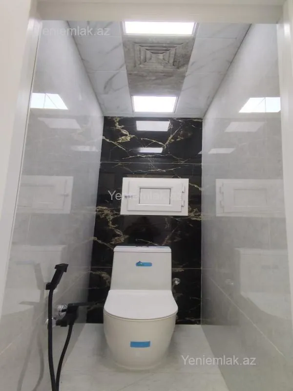 Satılır 2 otaqlı köhnə tikili 60 m²