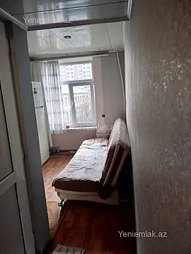 Satılır 1 otaqlı köhnə tikili 35 m²