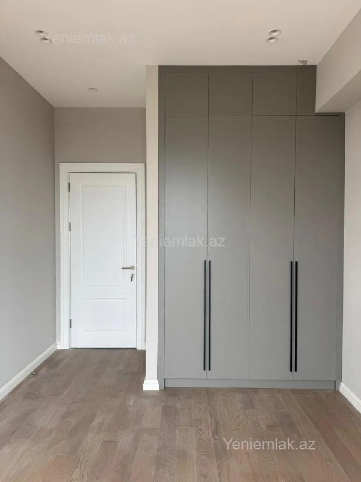 Satılır 3 otaqlı yeni tikili 72 m²