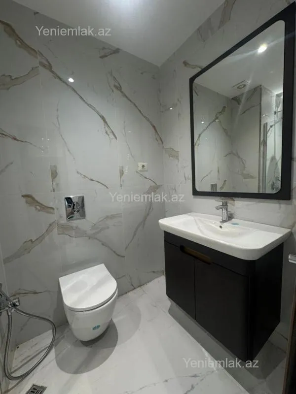 Satılır 3 otaqlı yeni tikili 72 m²