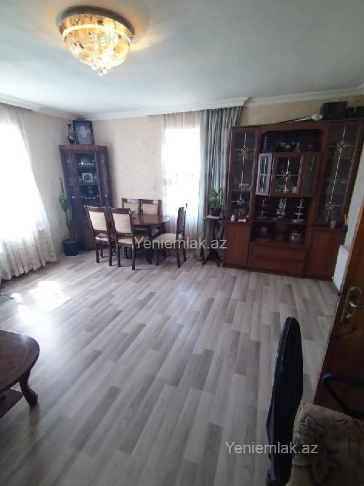 Satılır 7 otaqlı həyət evi 260 m²