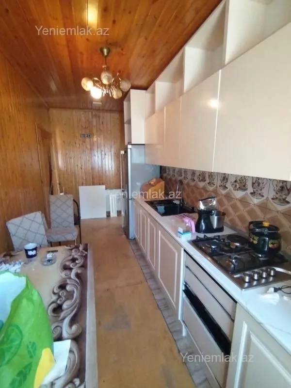 Satılır 7 otaqlı həyət evi 260 m²