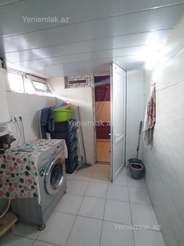 Satılır 7 otaqlı həyət evi 260 m²