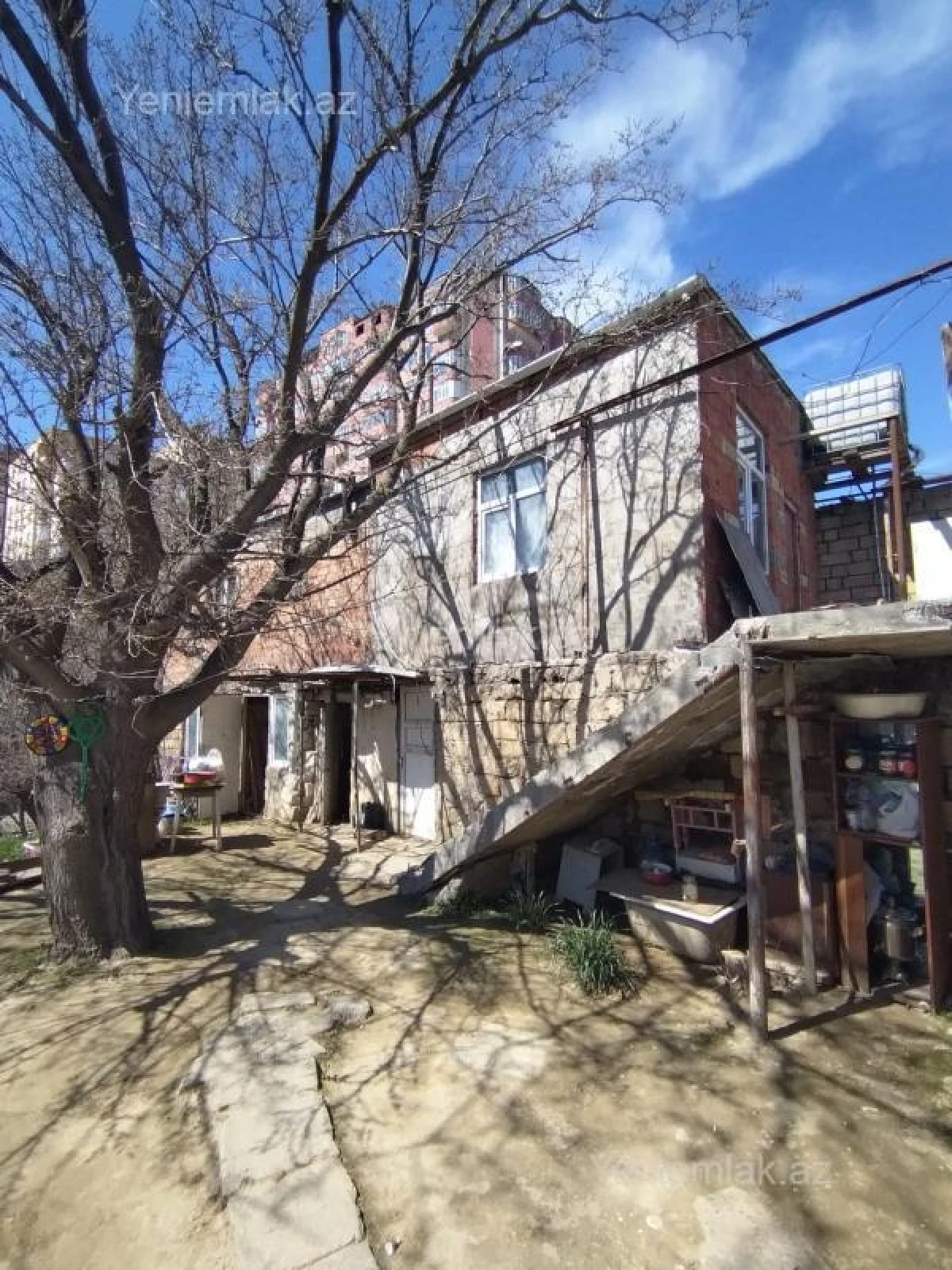 Satılır 7 otaqlı həyət evi 260 m²