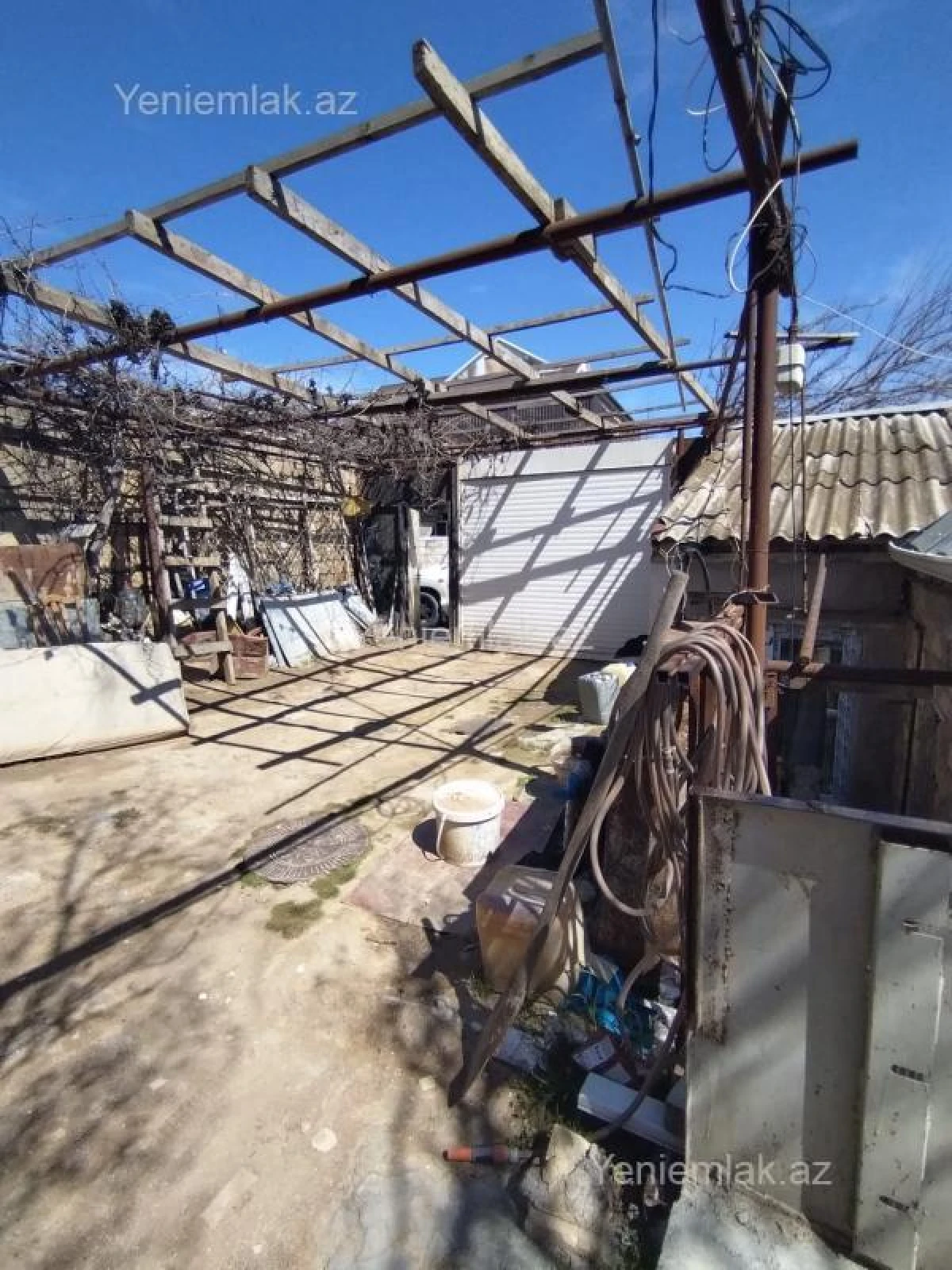 Satılır 7 otaqlı həyət evi 260 m²