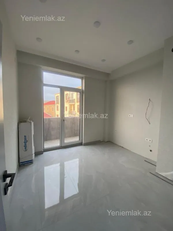 Satılır 3 otaqlı yeni tikili 83.7 m²