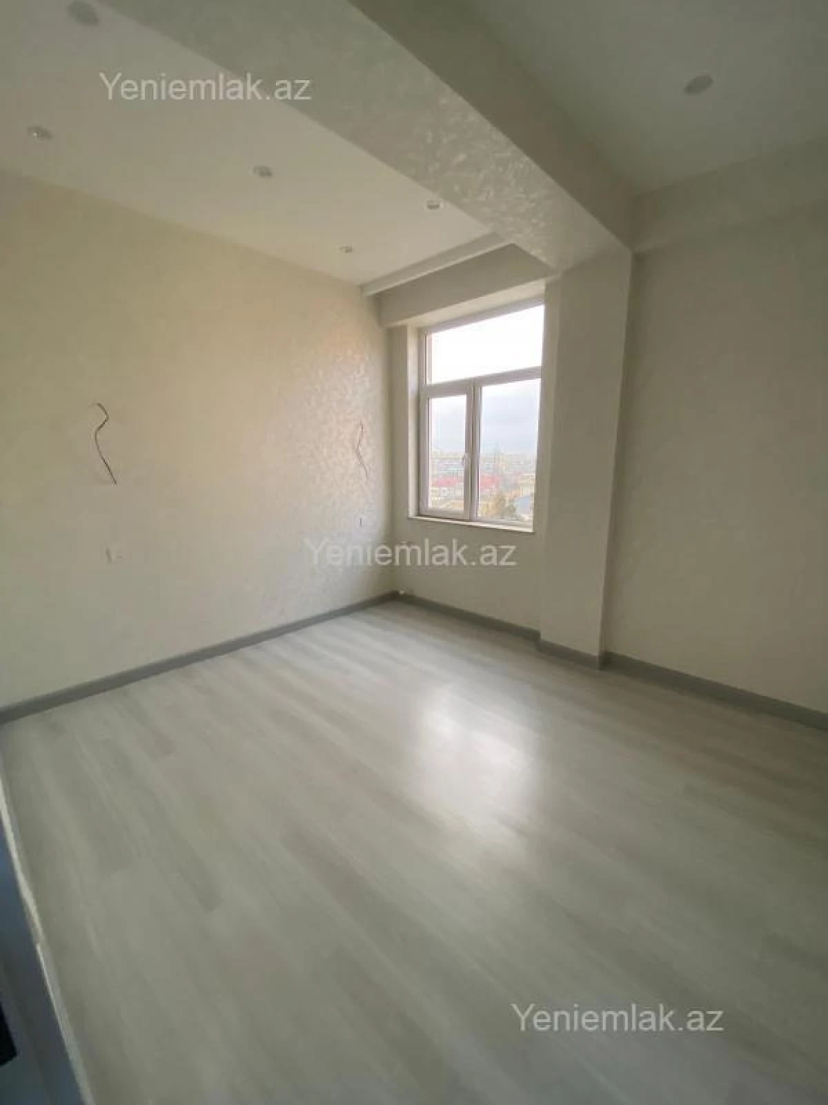 Satılır 3 otaqlı yeni tikili 83.7 m²