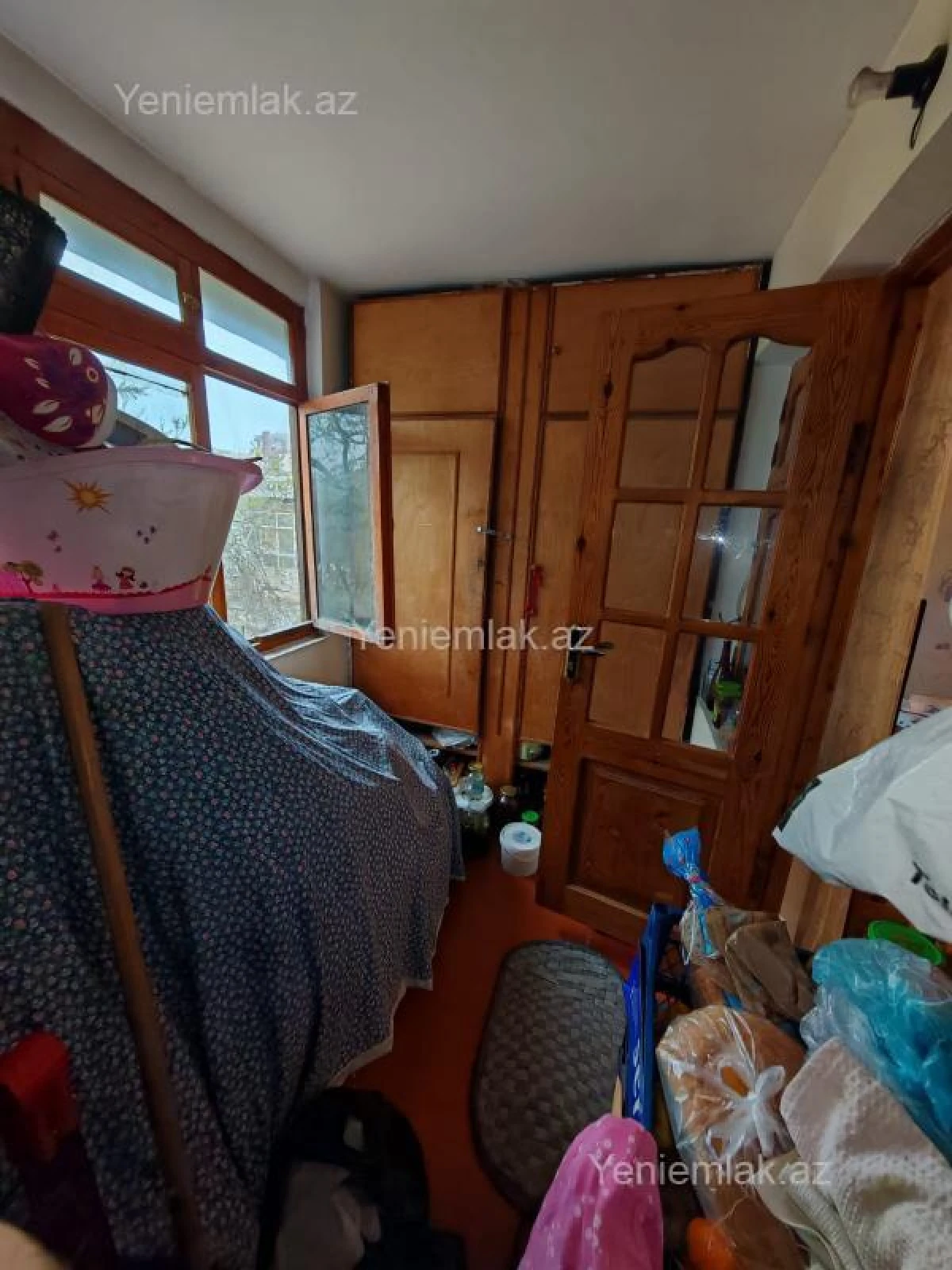 Satılır 2 otaqlı köhnə tikili 55 m²