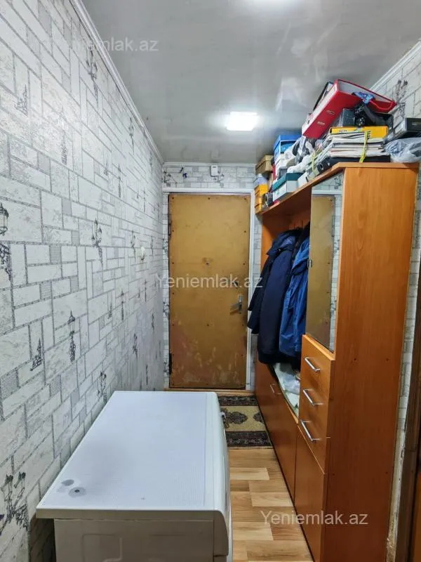 Satılır 2 otaqlı köhnə tikili 55 m²