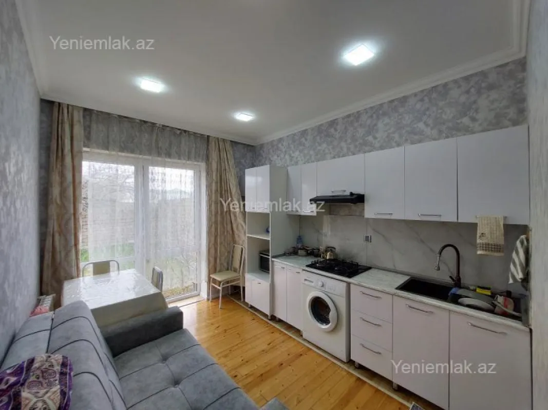 Satılır 2 otaqlı həyət evi 71 m²