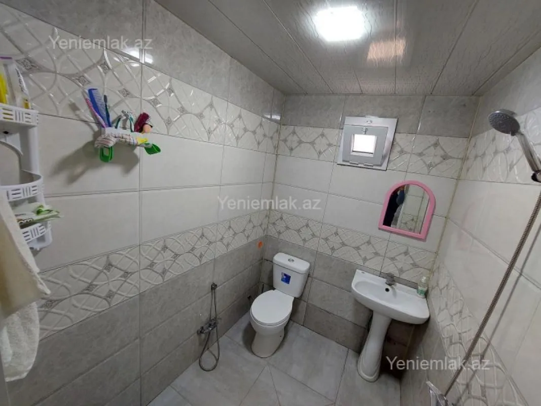 Satılır 2 otaqlı həyət evi 71 m²