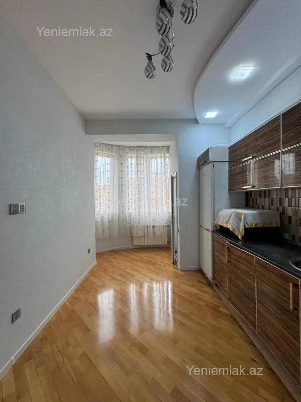 Satılır 2 otaqlı yeni tikili 65 m²