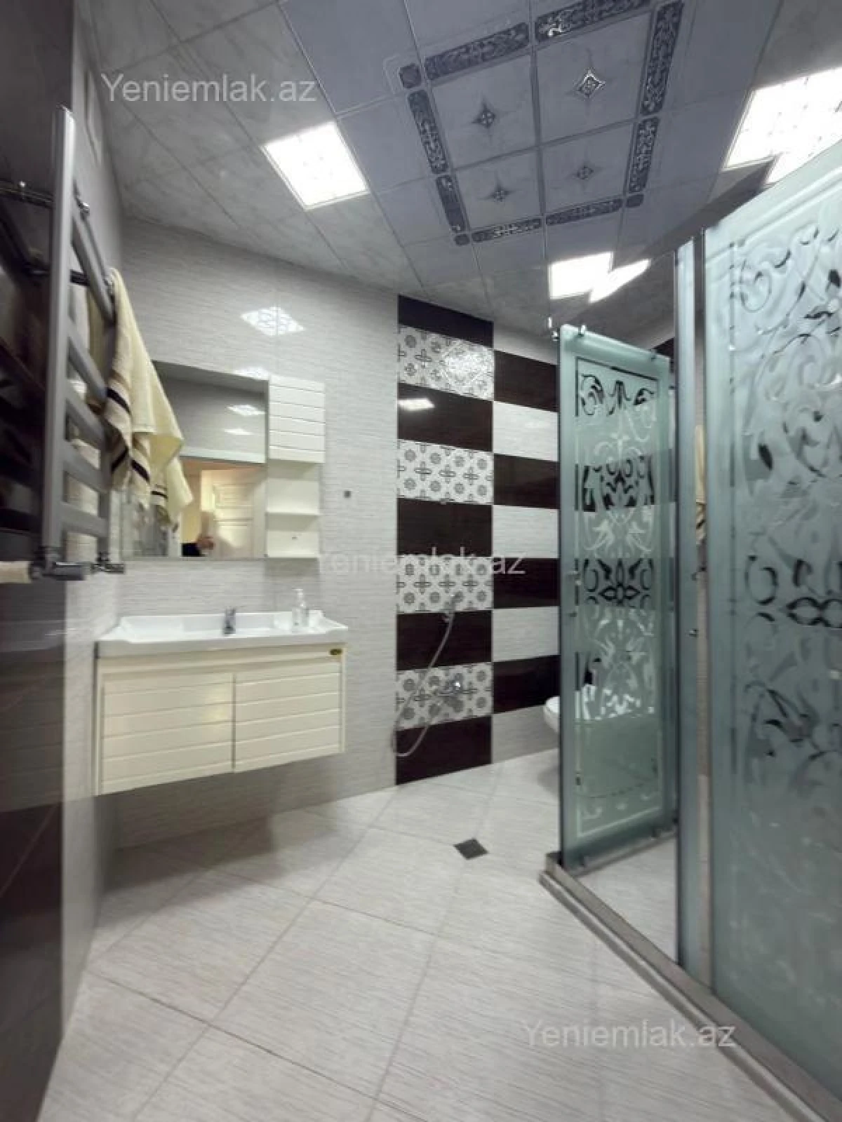 Satılır 2 otaqlı yeni tikili 100 m²