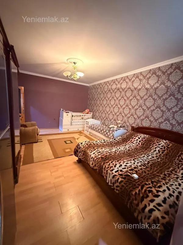 Satılır 4 otaqlı köhnə tikili 77.3 m²