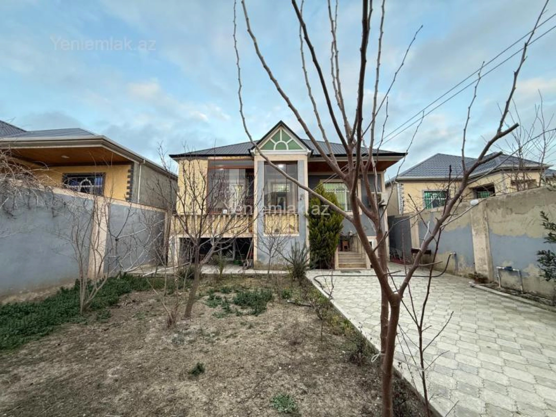 Satılır 4 otaqlı həyət evi 120 m²