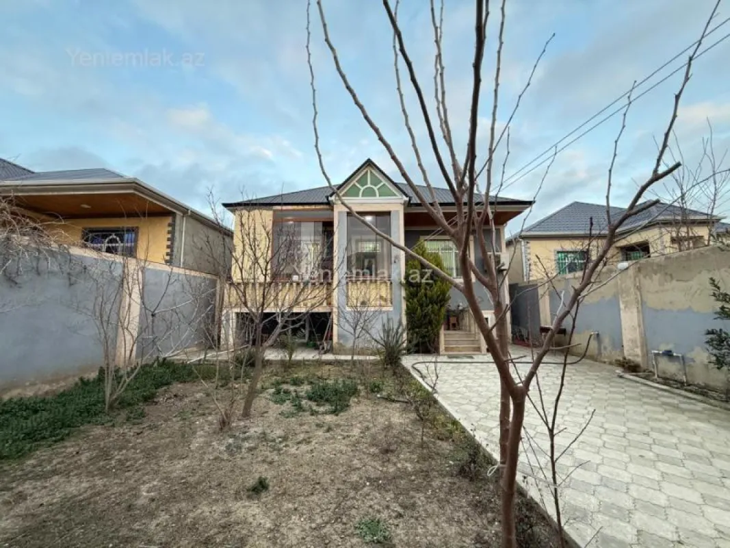 Satılır 4 otaqlı həyət evi 120 m²