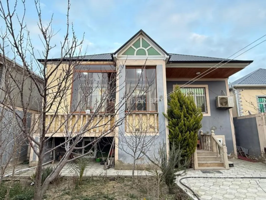 Satılır 4 otaqlı həyət evi 120 m²