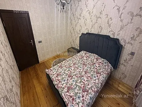 Satılır 4 otaqlı köhnə tikili 90 m²