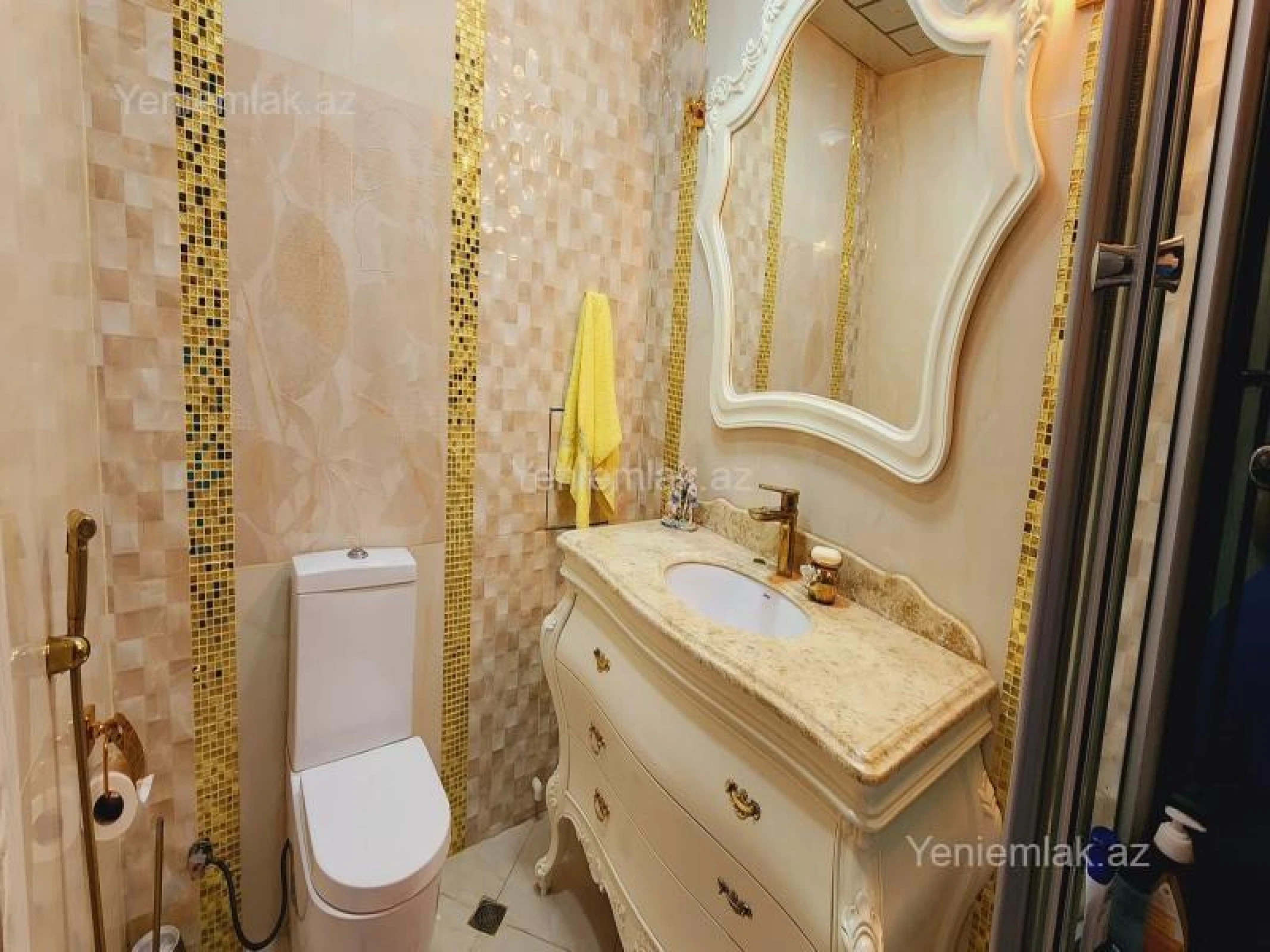 Satılır 3 otaqlı yeni tikili 135 m²