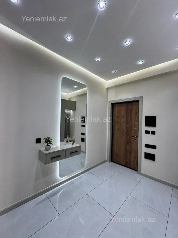 Satılır 3 otaqlı yeni tikili 65 m²