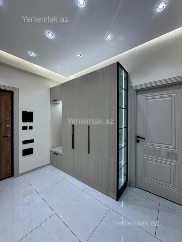Satılır 3 otaqlı yeni tikili 65 m²
