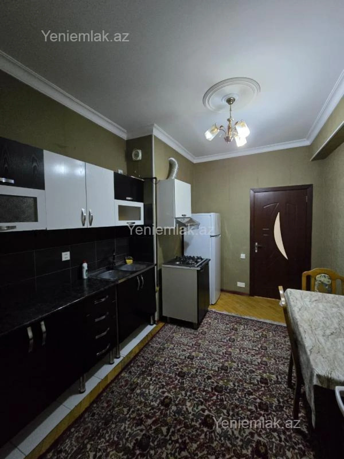 Satılır 2 otaqlı yeni tikili 82 m²