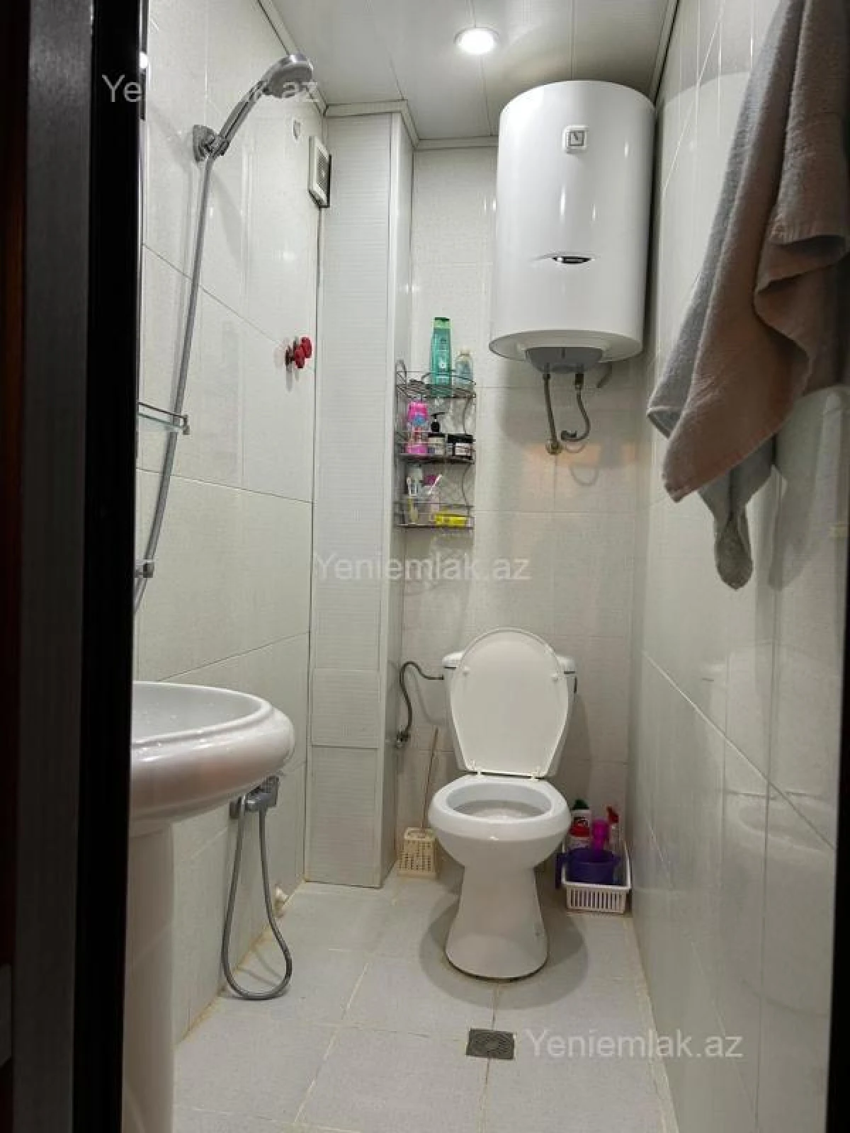 Satılır 2 otaqlı köhnə tikili 40 m²