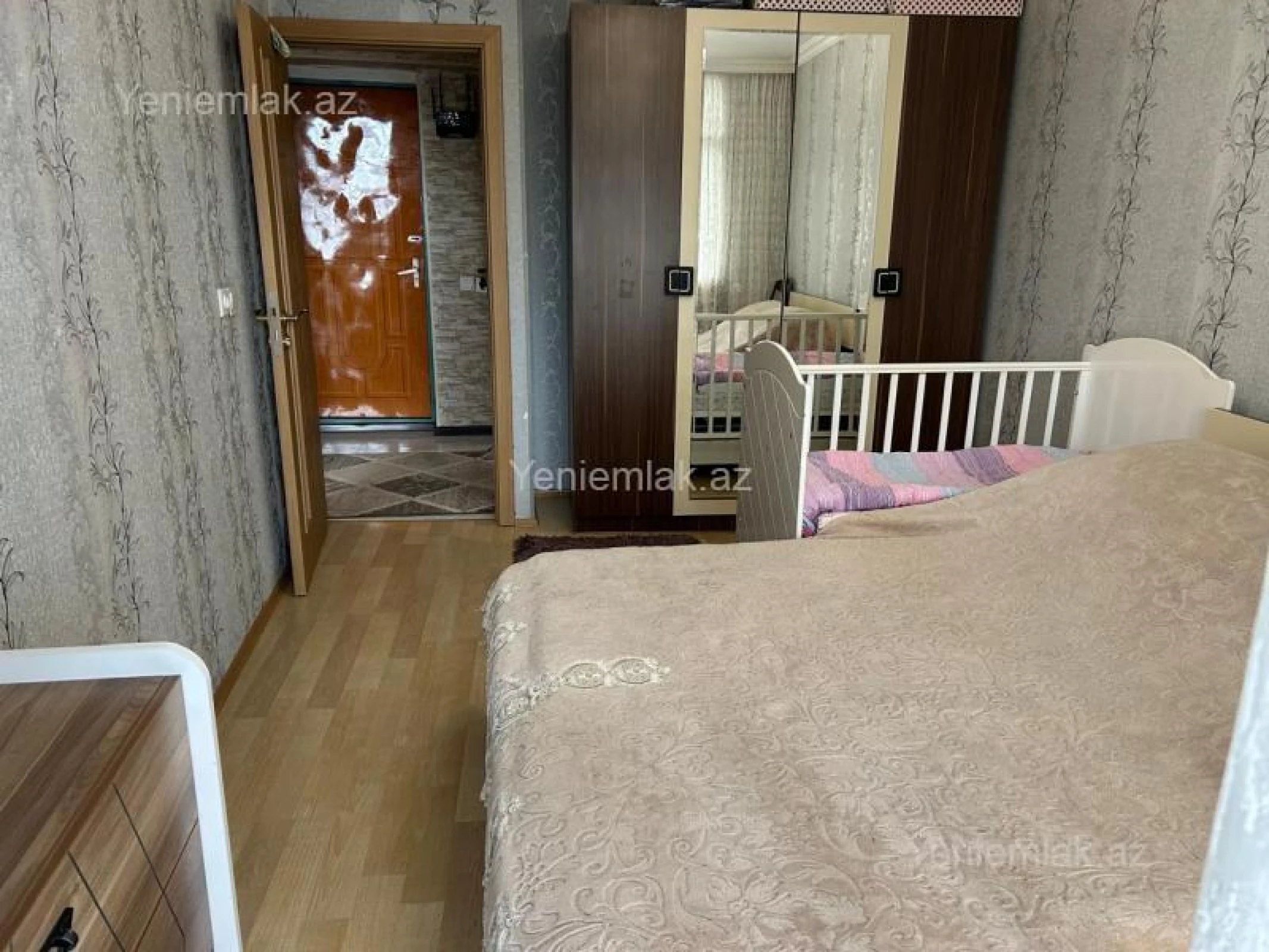 Satılır 2 otaqlı köhnə tikili 40 m²