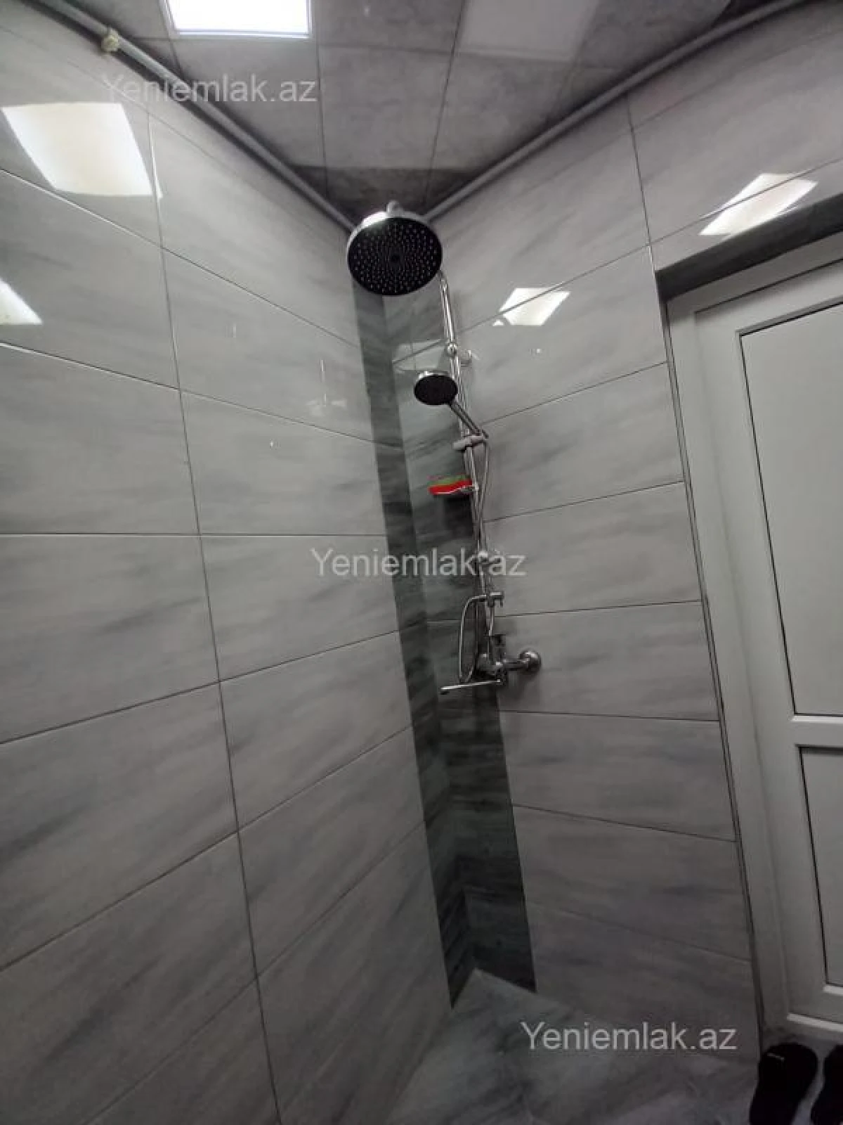 Kirayə verilir 4 otaqlı köhnə tikili 112 m²