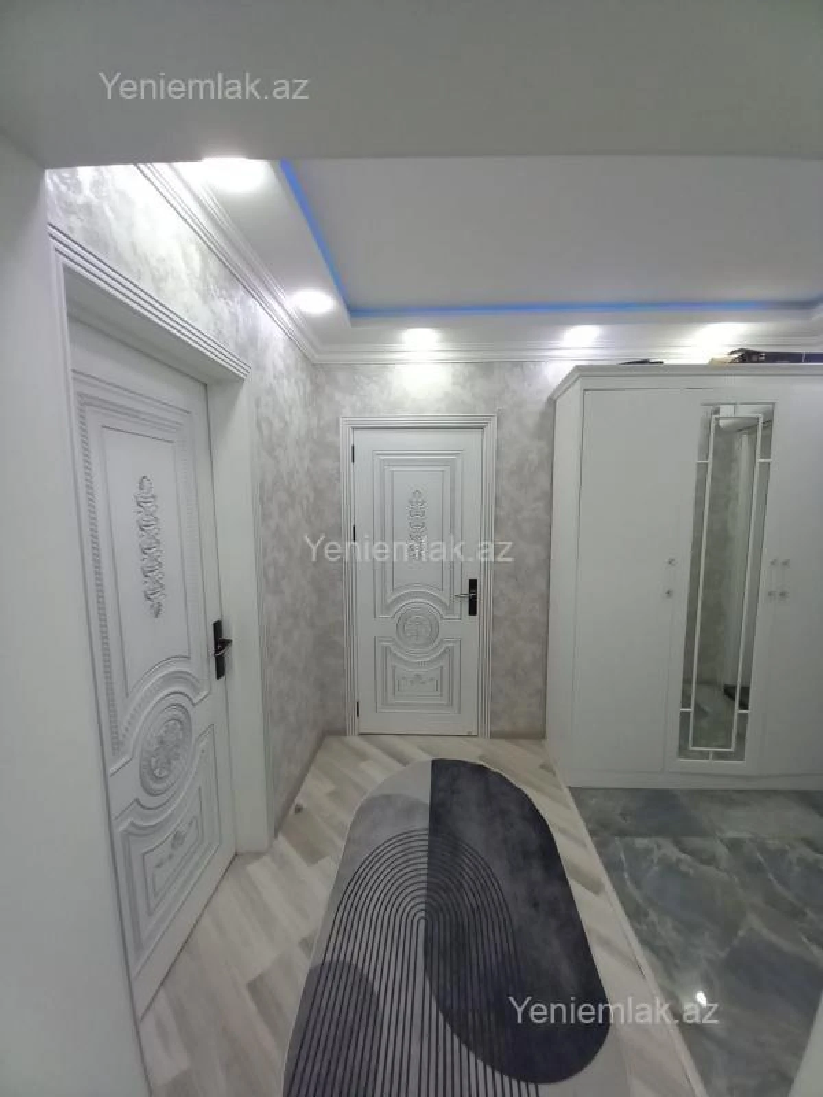 Kirayə verilir 4 otaqlı köhnə tikili 112 m²