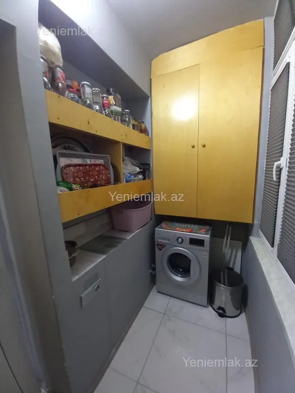 Kirayə verilir 4 otaqlı köhnə tikili 112 m²