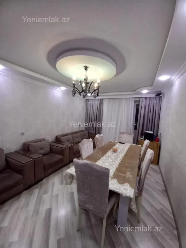 Kirayə verilir 4 otaqlı köhnə tikili 112 m²