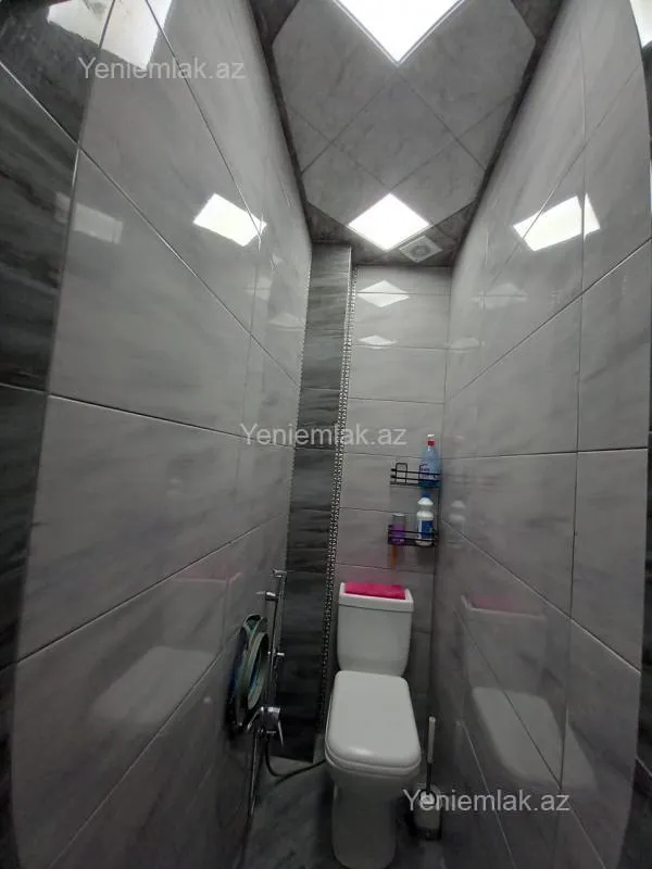 Kirayə verilir 4 otaqlı köhnə tikili 112 m²