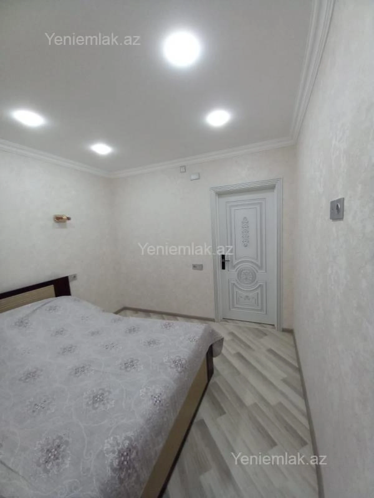 Kirayə verilir 4 otaqlı köhnə tikili 112 m²