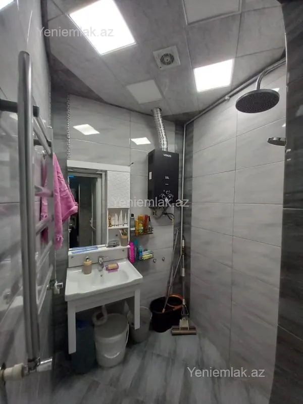 Kirayə verilir 4 otaqlı köhnə tikili 112 m²