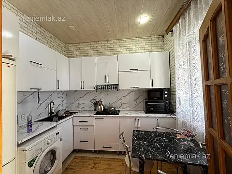 Satılır 3 otaqlı həyət evi 100 m²