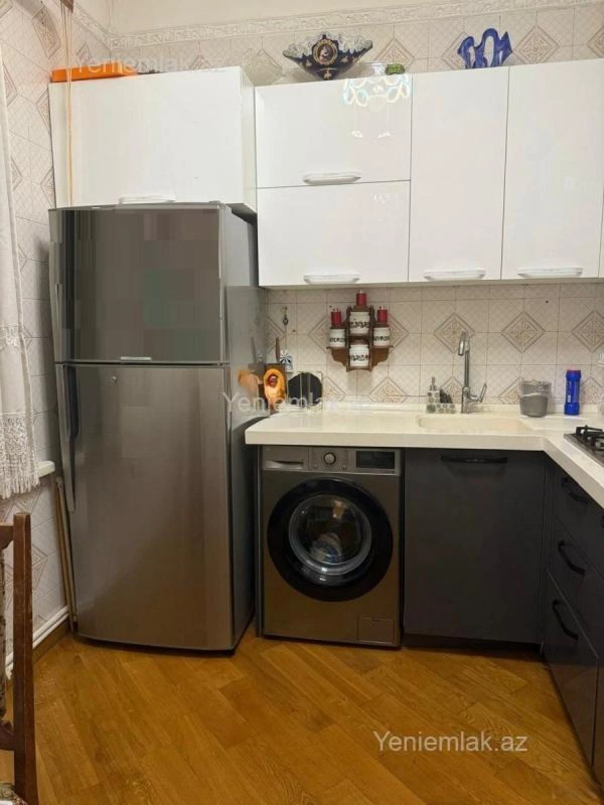 Satılır 3 otaqlı köhnə tikili 90 m²