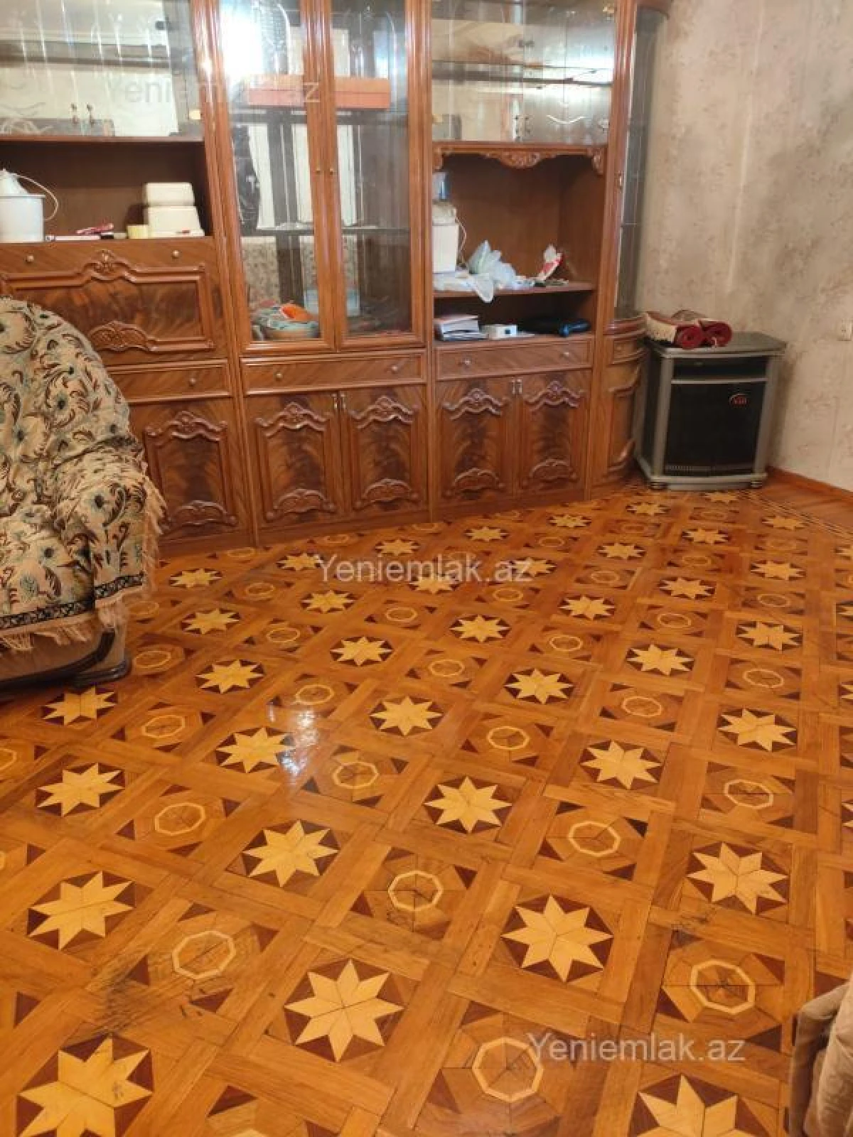 Satılır 4 otaqlı köhnə tikili 80 m²