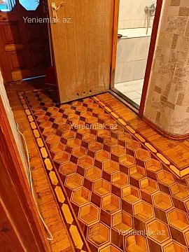 Satılır 4 otaqlı köhnə tikili 80 m²
