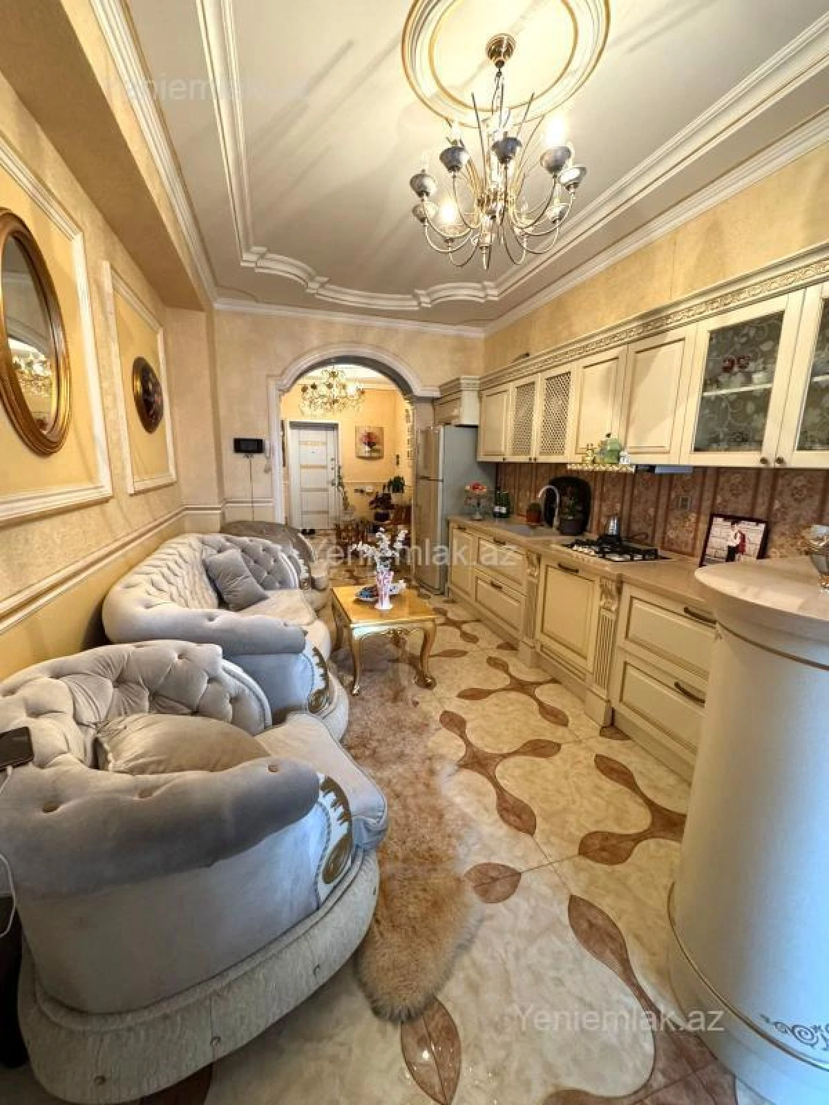 Satılır 4 otaqlı yeni tikili 185 m²