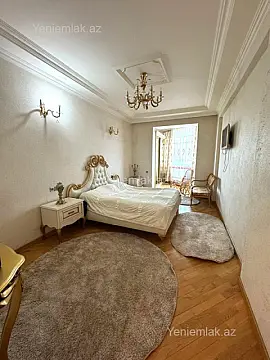 Satılır 4 otaqlı yeni tikili 185 m²