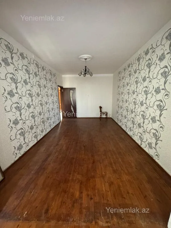 Satılır 3 otaqlı köhnə tikili 80 m²