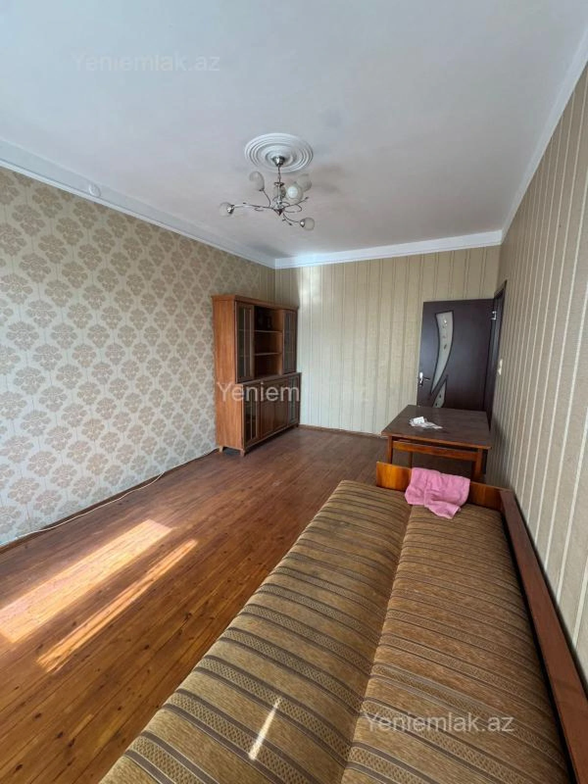 Satılır 3 otaqlı köhnə tikili 80 m²
