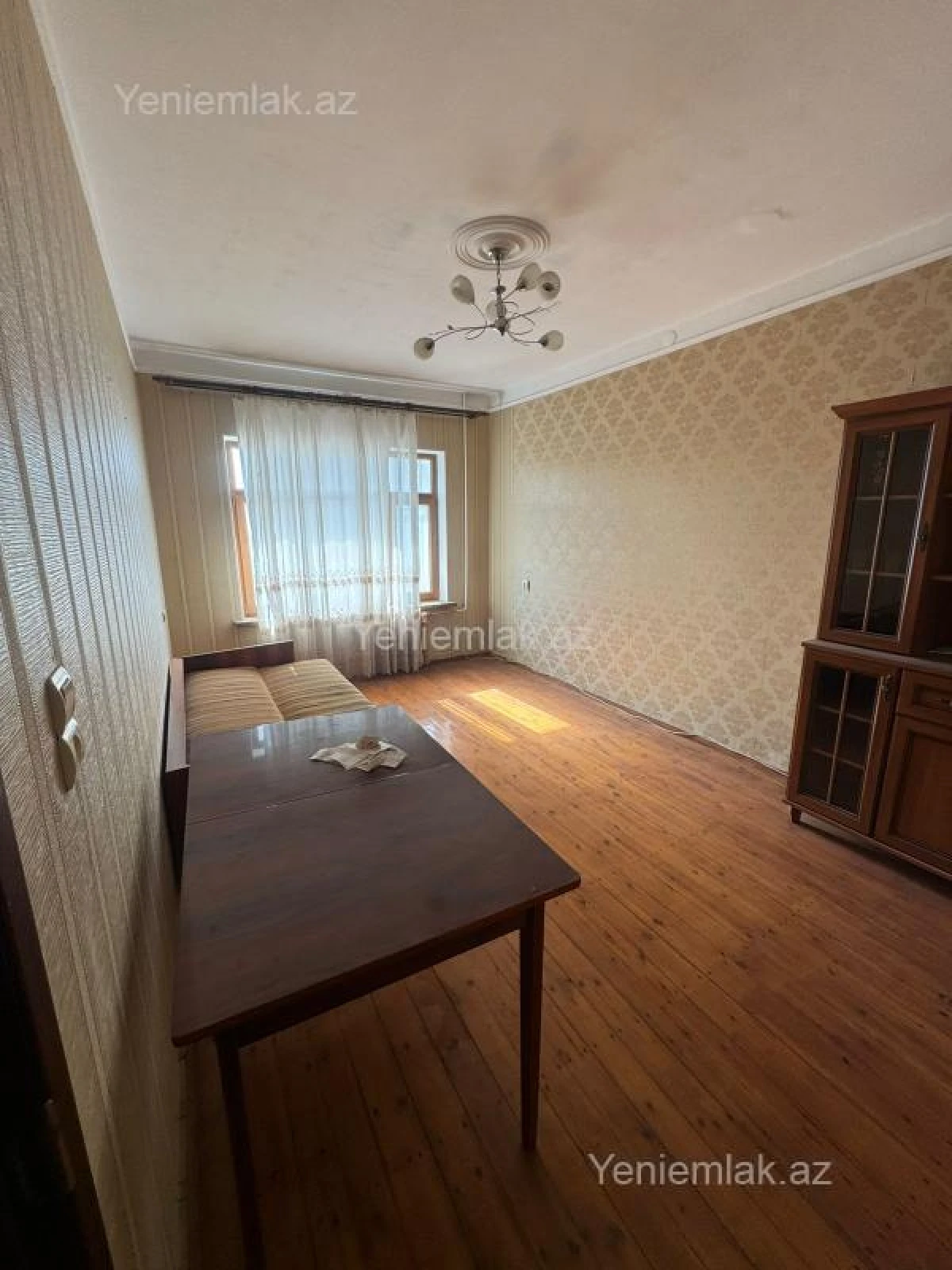 Satılır 3 otaqlı köhnə tikili 80 m²