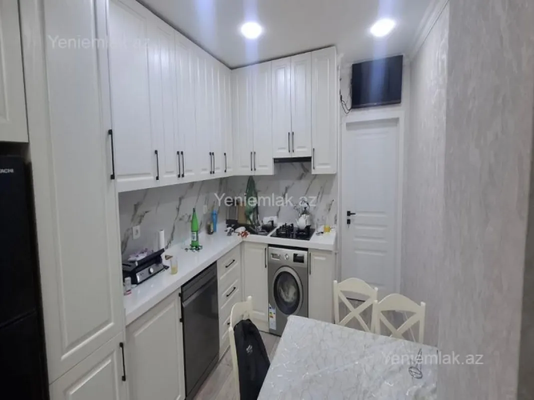 Kirayə verilir 3 otaqlı köhnə tikili 72 m²