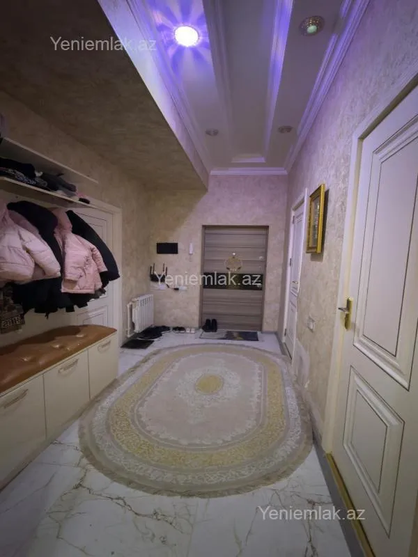 Satılır 3 otaqlı yeni tikili 85 m²