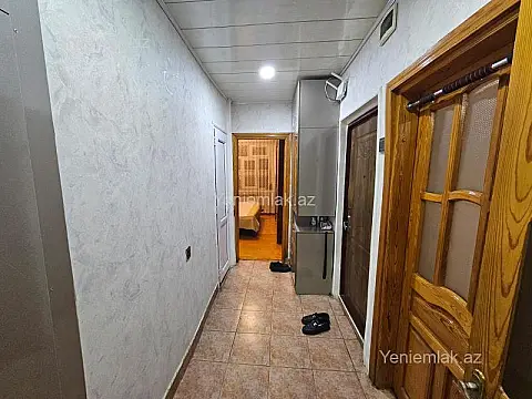 Satılır 2 otaqlı köhnə tikili 65 m²