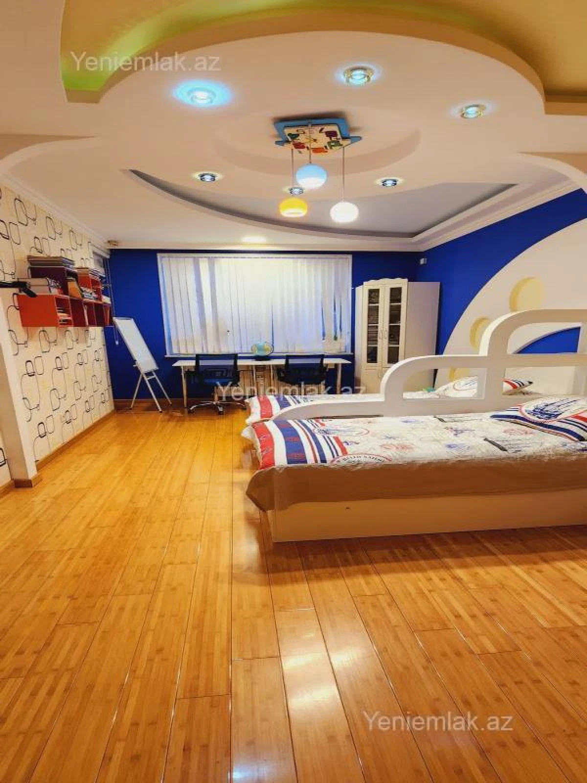 Satılır 3 otaqlı yeni tikili 135 m²