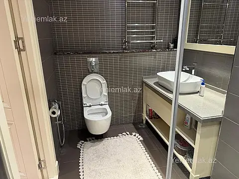 Satılır 5 otaqlı yeni tikili 165 m²