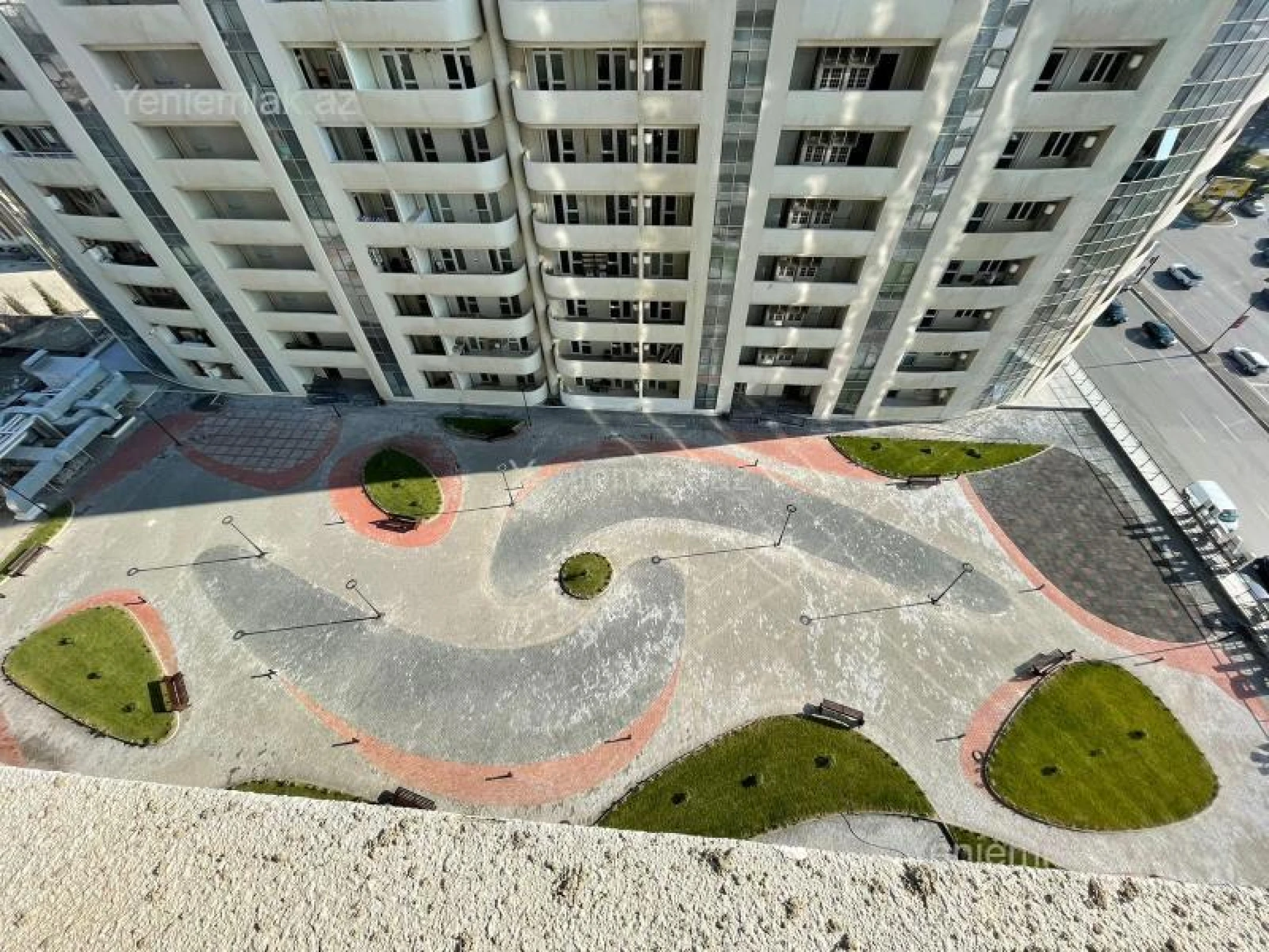 Satılır 2 otaqlı yeni tikili 79 m²